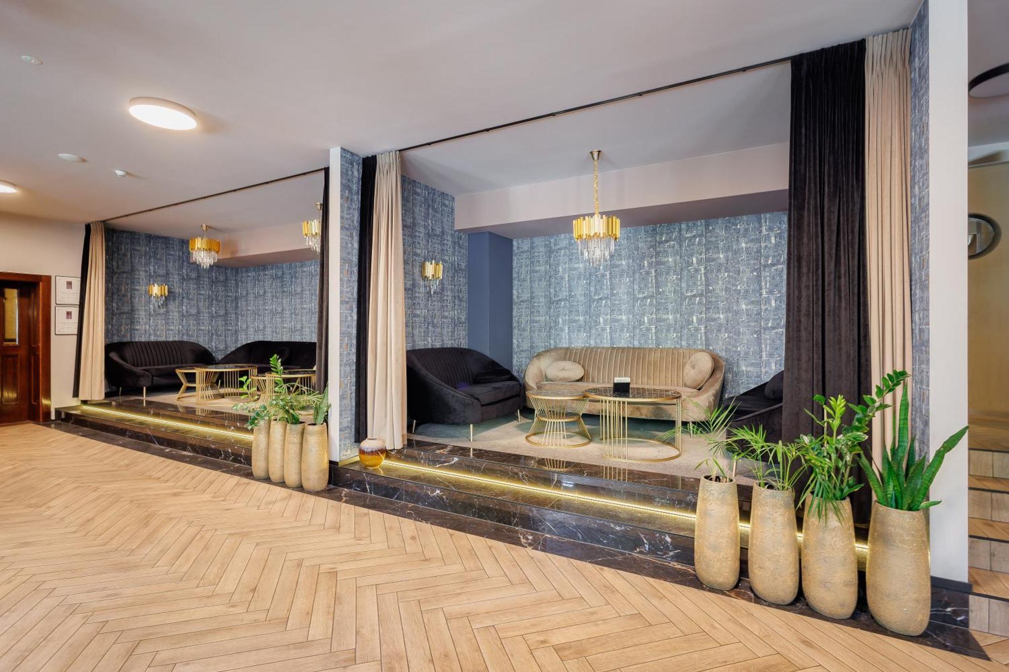 Hotel Cristal Park Tarnów Exterior foto